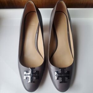Tory Burch Double-T Pump Heels Size 9M